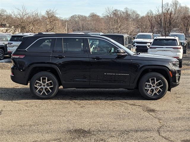 new 2025 Jeep Grand Cherokee car, priced at $47,310