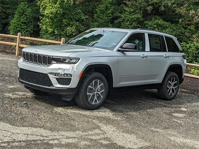 new 2025 Jeep Grand Cherokee car, priced at $48,810