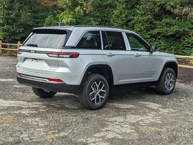 new 2025 Jeep Grand Cherokee car, priced at $48,810