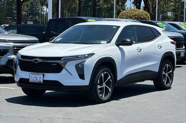 used 2025 Chevrolet Trax car, priced at $24,394