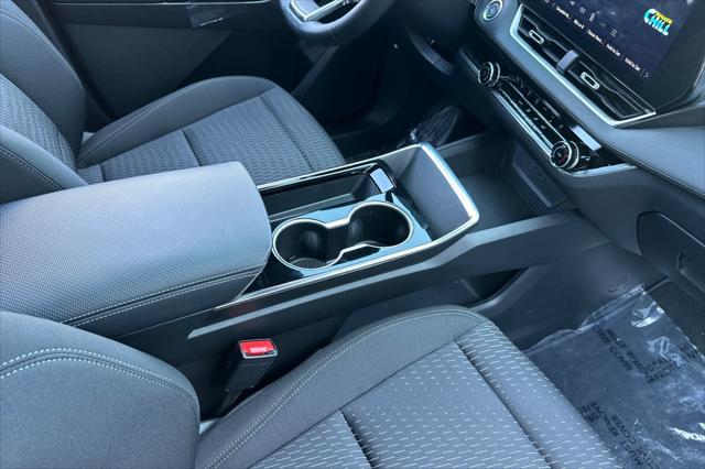 used 2025 Chevrolet Equinox car, priced at $34,234