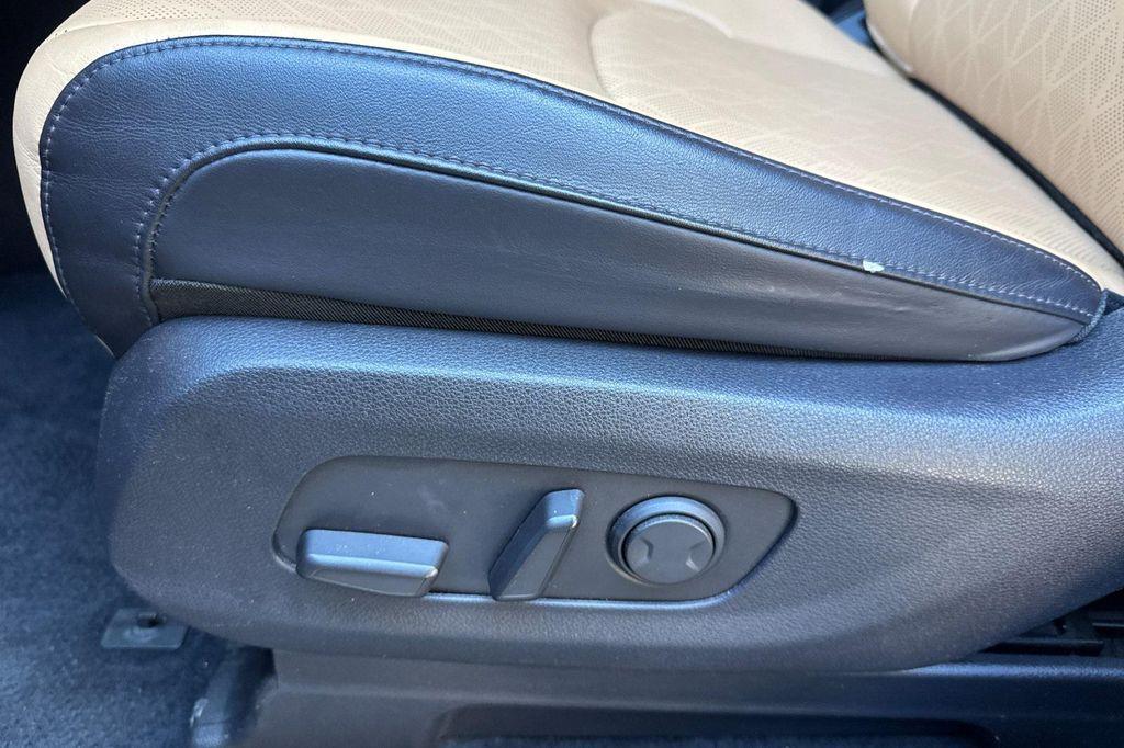 used 2022 Kia Carnival car, priced at $29,804