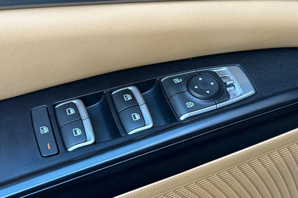 used 2022 Kia Carnival car, priced at $29,804
