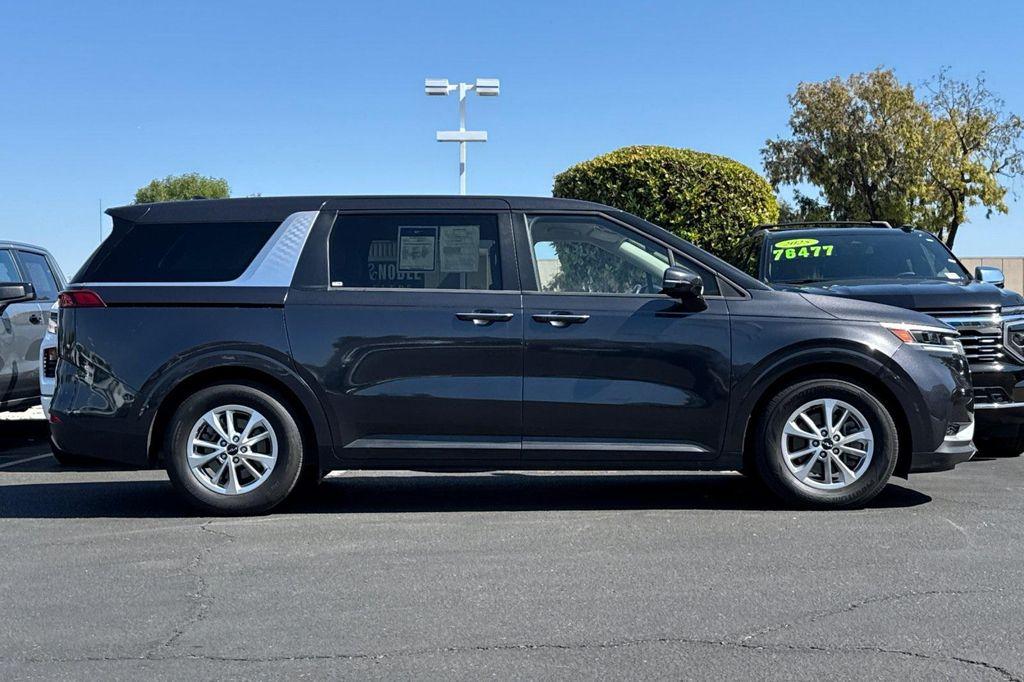 used 2022 Kia Carnival car, priced at $29,804
