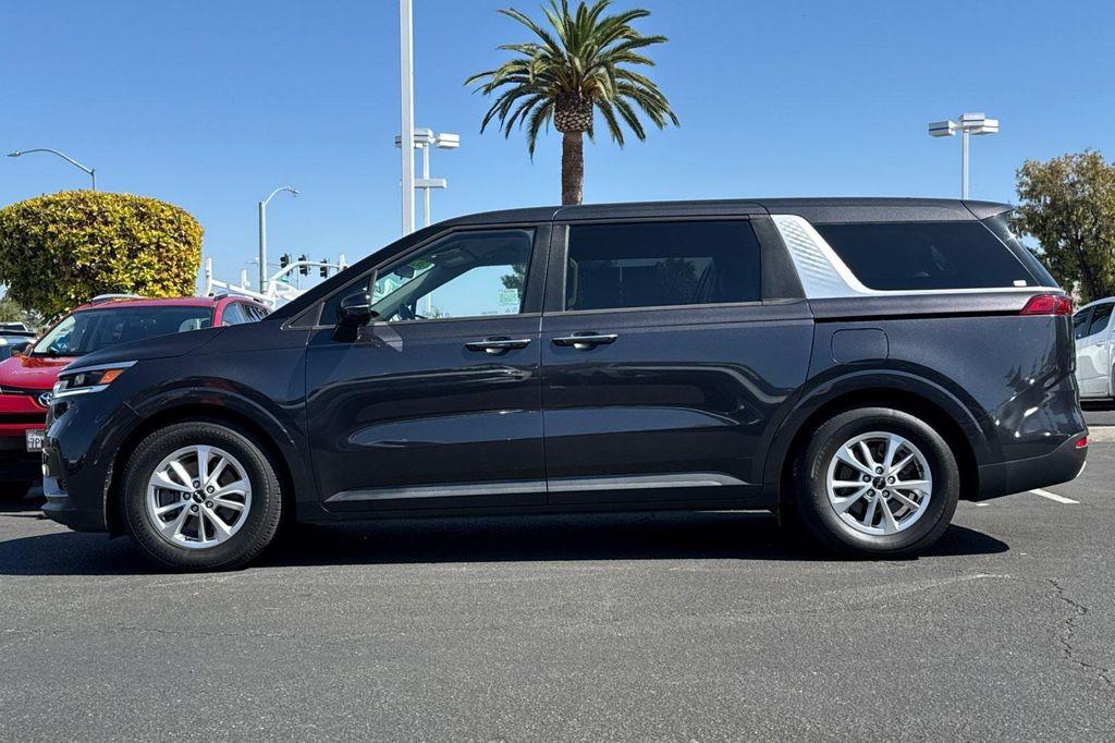 used 2022 Kia Carnival car, priced at $29,804