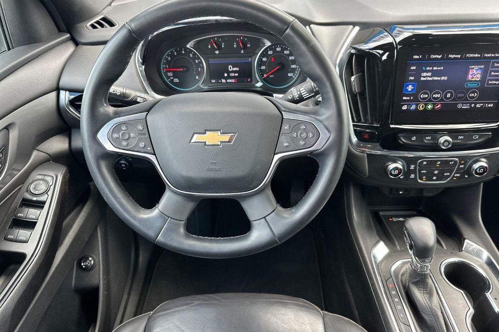 used 2023 Chevrolet Traverse car, priced at $33,971