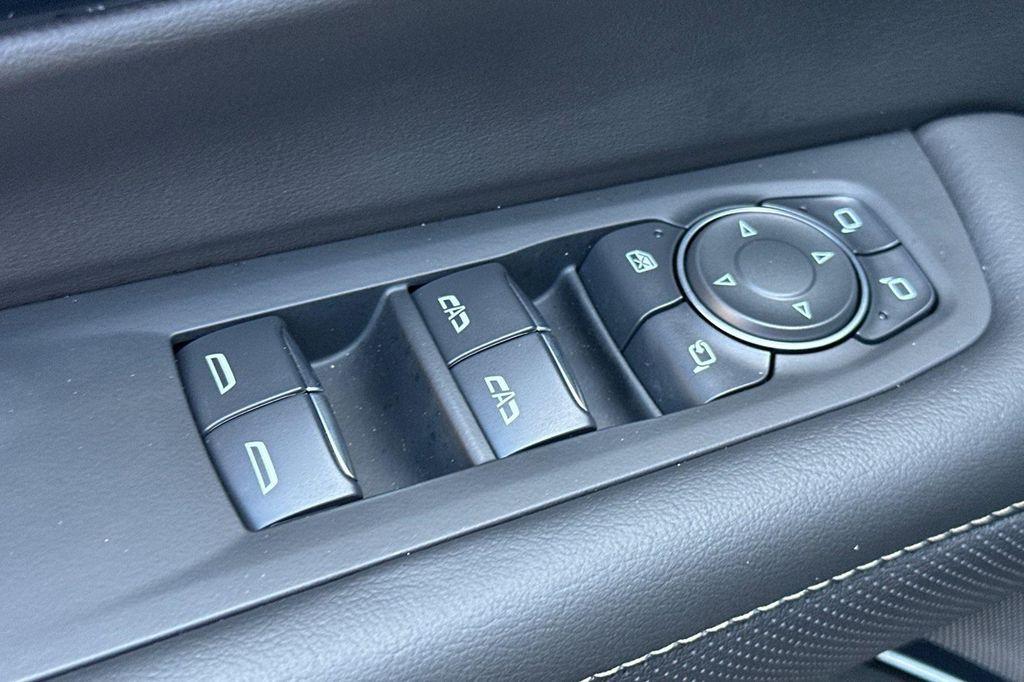 new 2025 Chevrolet Suburban car, priced at $88,335
