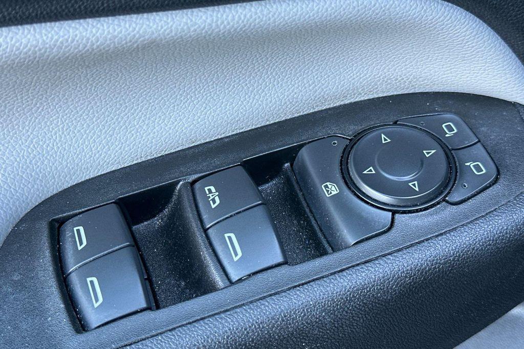 used 2022 Chevrolet Equinox car, priced at $17,951