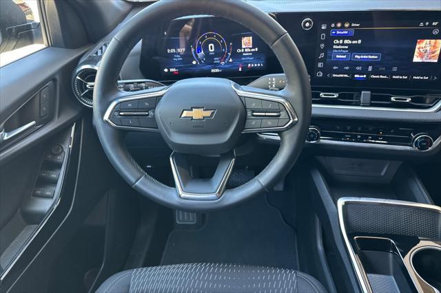 used 2025 Chevrolet Equinox car, priced at $28,924