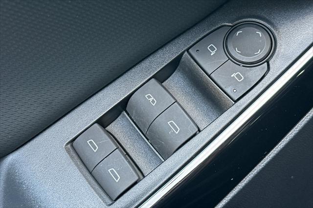 used 2025 Chevrolet Equinox car, priced at $28,924