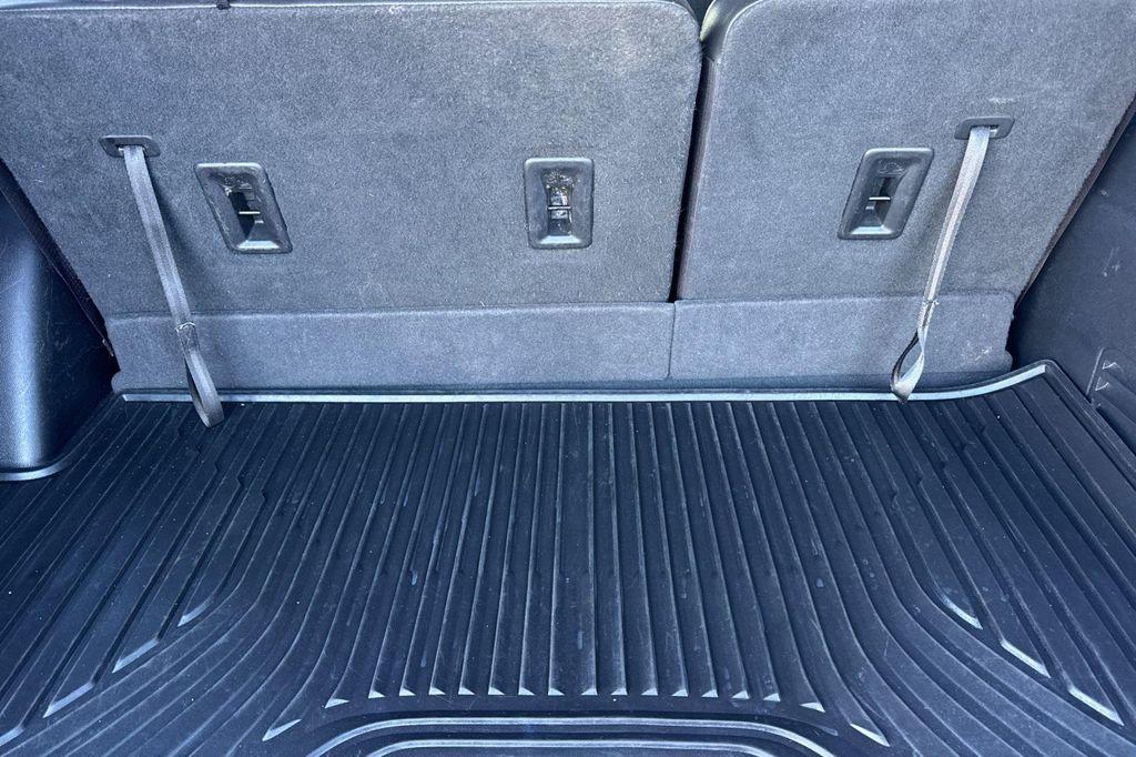 used 2020 Chevrolet Traverse car, priced at $23,836