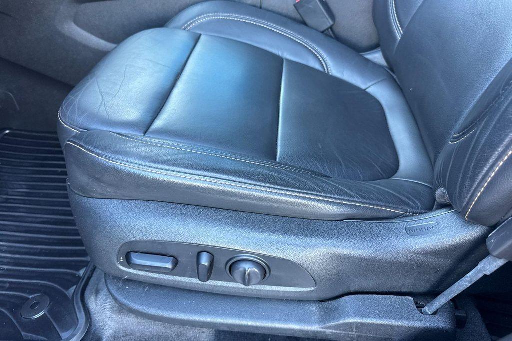 used 2020 Chevrolet Traverse car, priced at $23,836