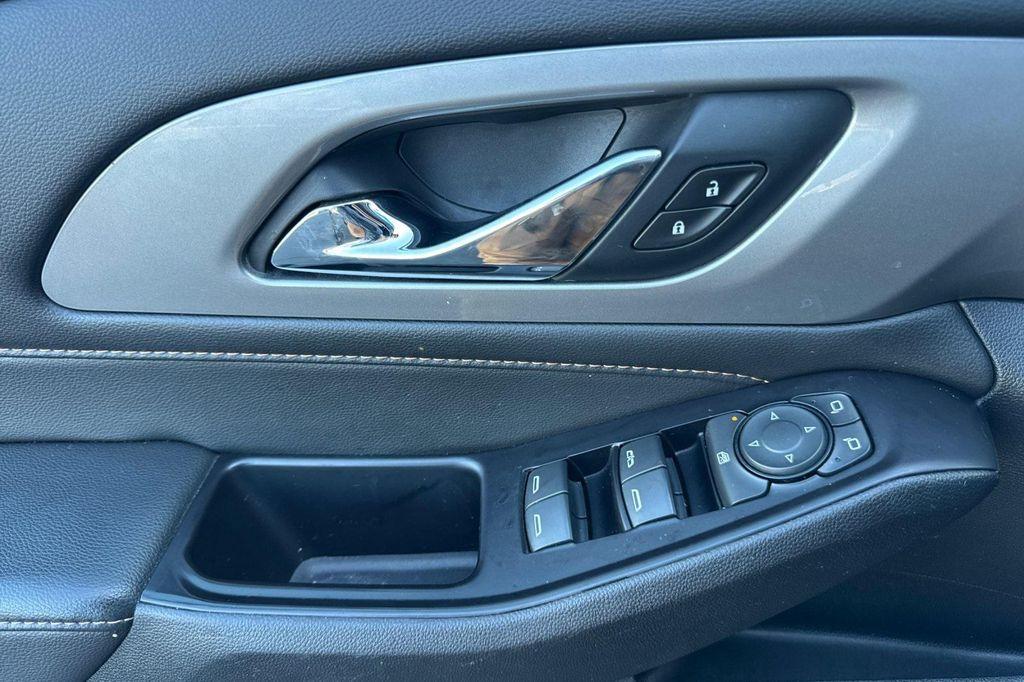 used 2020 Chevrolet Traverse car, priced at $23,836