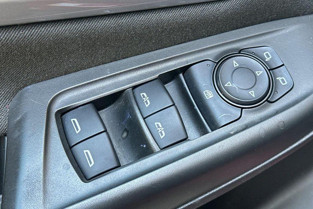 used 2022 Chevrolet Bolt EUV car, priced at $19,399