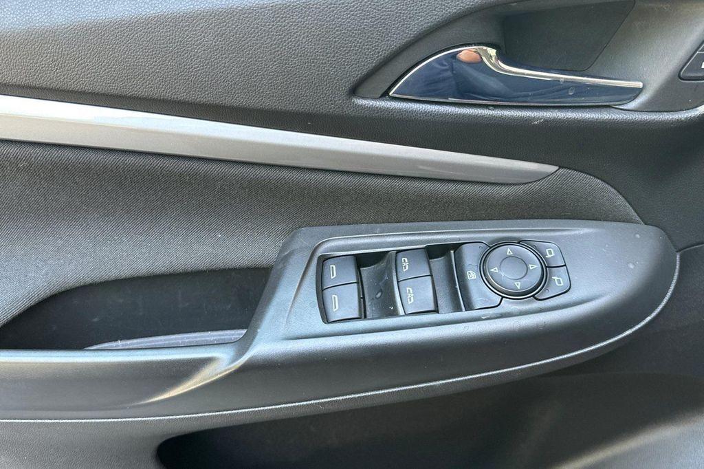 used 2022 Chevrolet Bolt EUV car, priced at $19,399