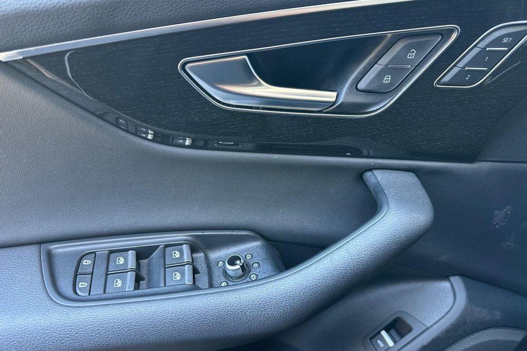used 2022 Audi Q7 car, priced at $39,306
