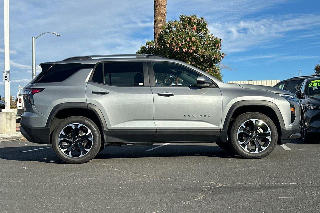 used 2025 Chevrolet Equinox car, priced at $25,032