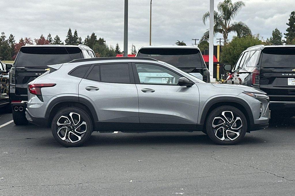 used 2025 Chevrolet Trax car, priced at $24,959