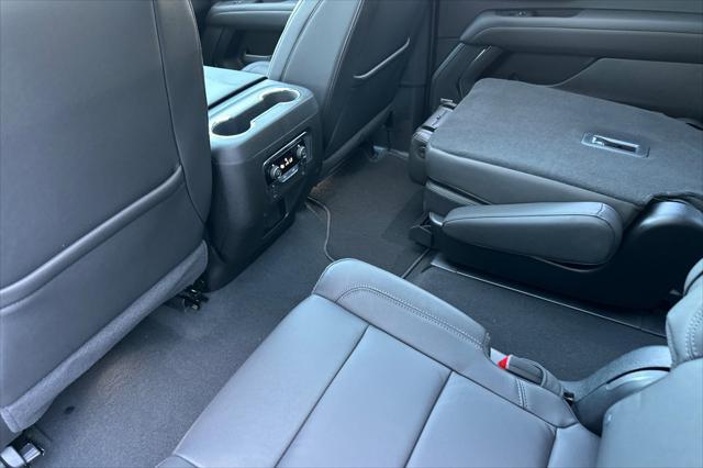 new 2025 Chevrolet Suburban car, priced at $89,135