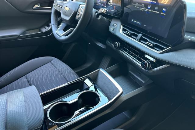 used 2025 Chevrolet Equinox car, priced at $28,397