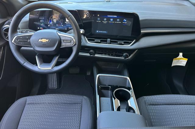 used 2025 Chevrolet Equinox car, priced at $28,397