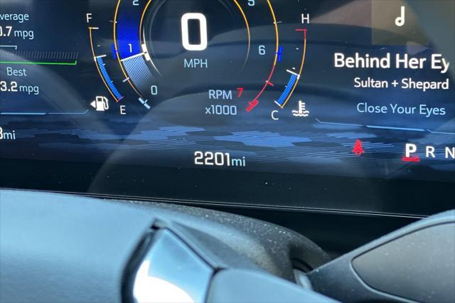 used 2025 Chevrolet Equinox car, priced at $28,397