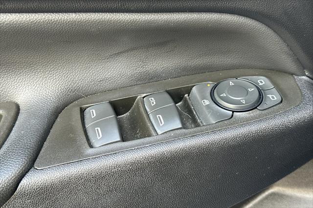 used 2023 Chevrolet Equinox car, priced at $19,998