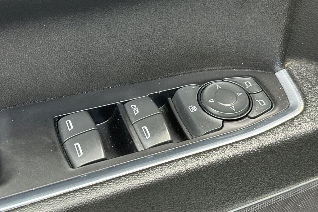 used 2023 Chevrolet Silverado 1500 car, priced at $42,275