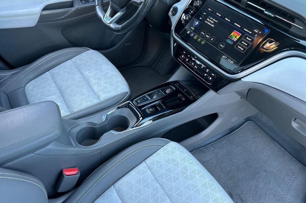 used 2023 Chevrolet Bolt EUV car, priced at $20,922