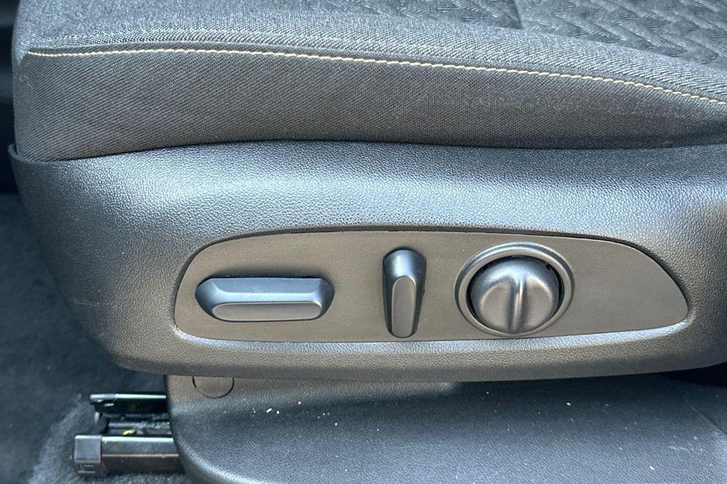 used 2024 Chevrolet Equinox car, priced at $23,293
