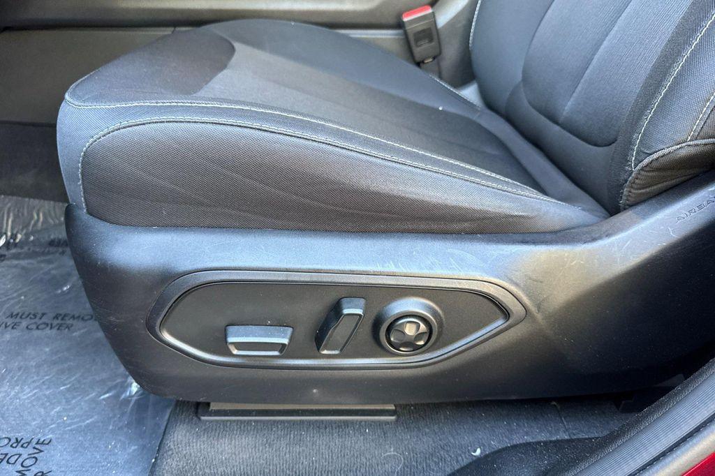 used 2023 Jeep Grand Cherokee car, priced at $23,376