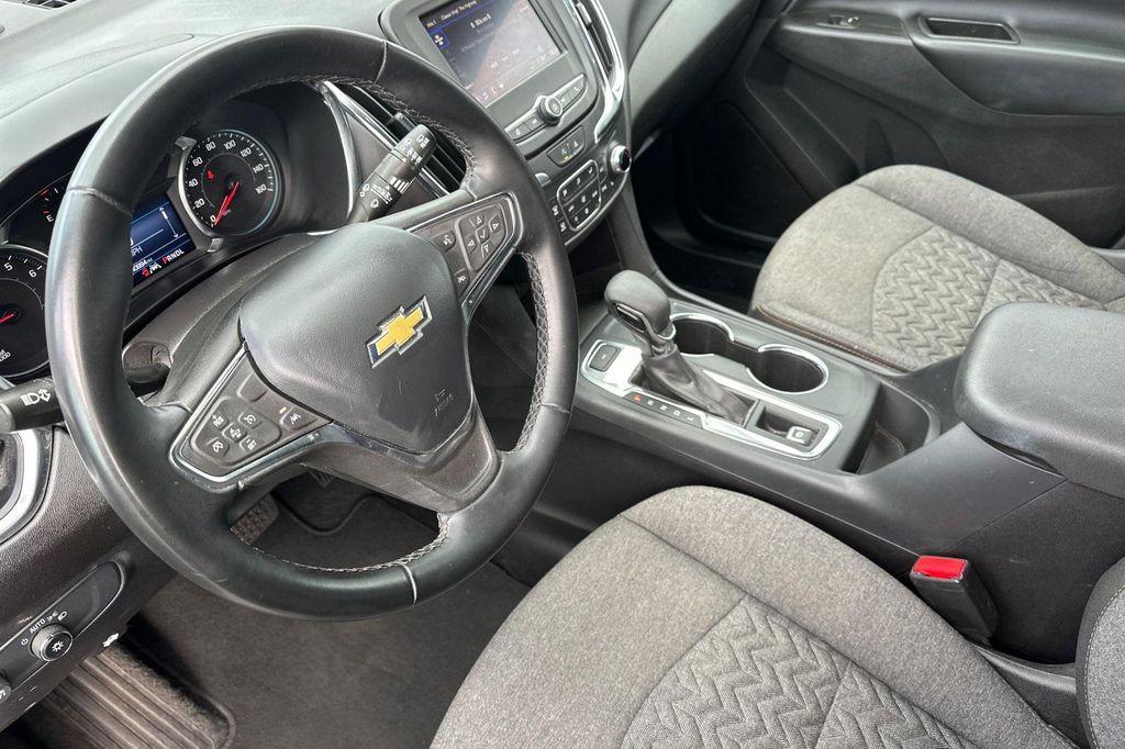 used 2024 Chevrolet Equinox car, priced at $21,999