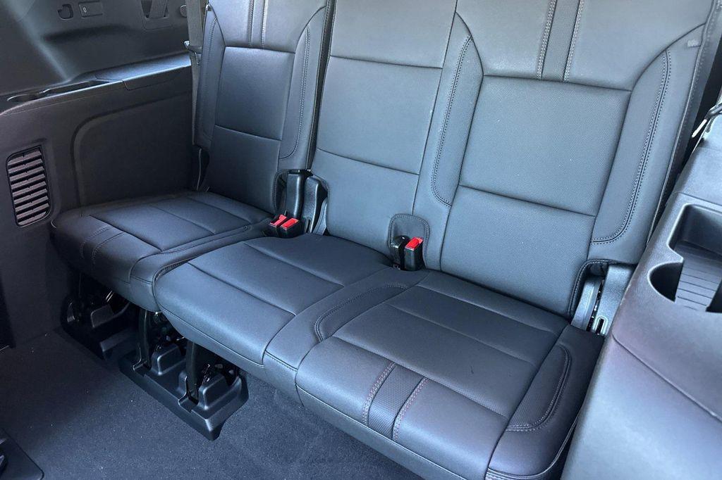 new 2026 Chevrolet Suburban car, priced at $88,545