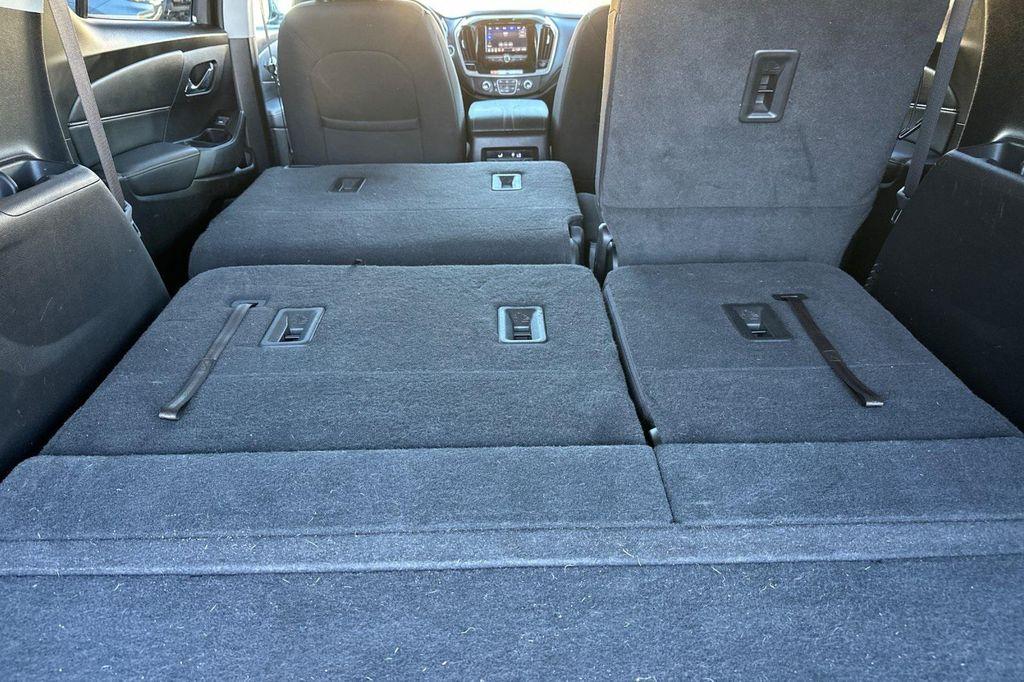 used 2020 Chevrolet Traverse car, priced at $18,129