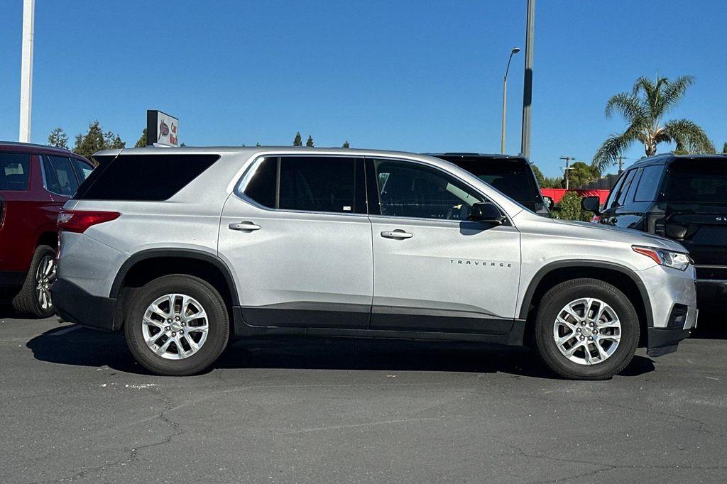 used 2020 Chevrolet Traverse car, priced at $18,129