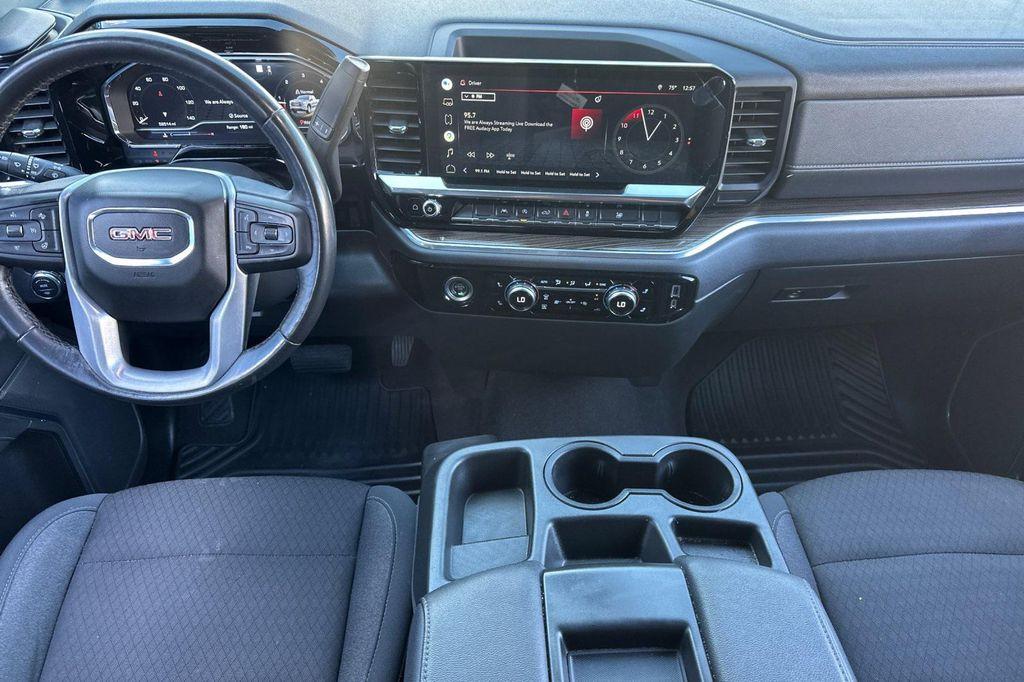 used 2022 GMC Sierra 1500 car, priced at $35,999