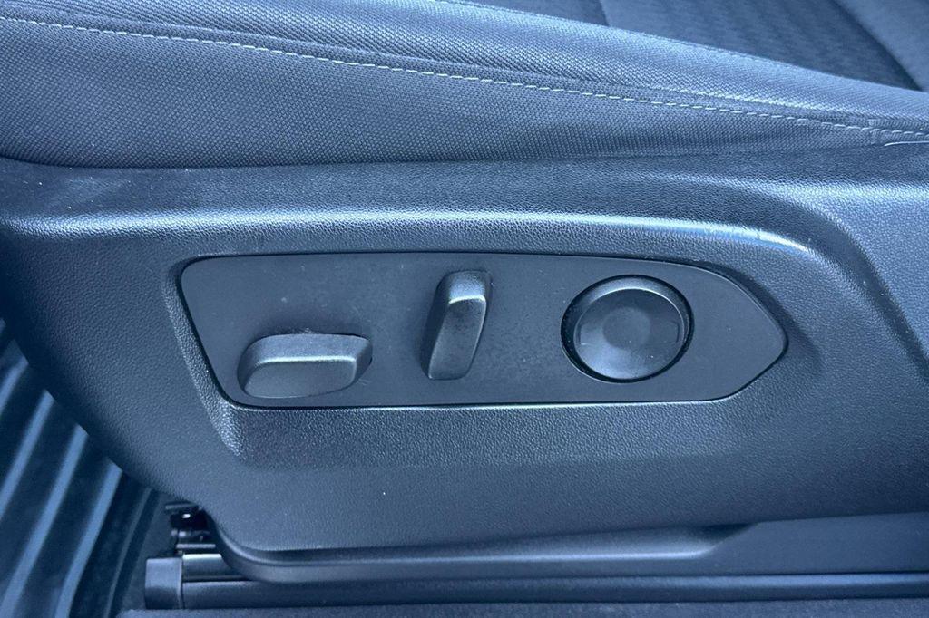 used 2022 GMC Sierra 1500 car, priced at $35,999