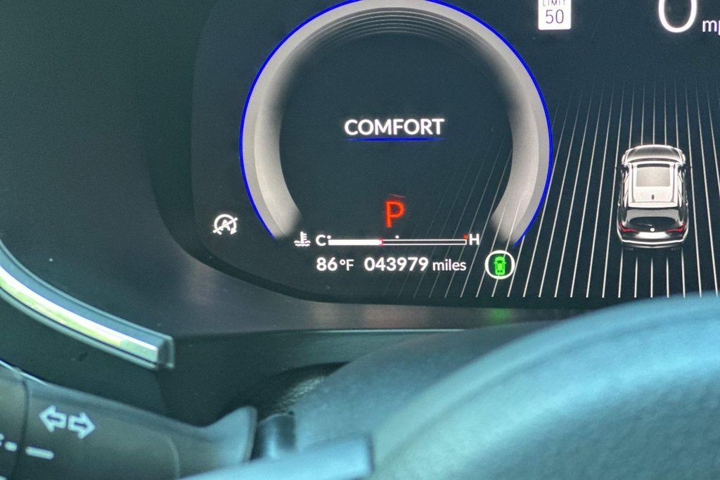 used 2022 Acura MDX car, priced at $40,988