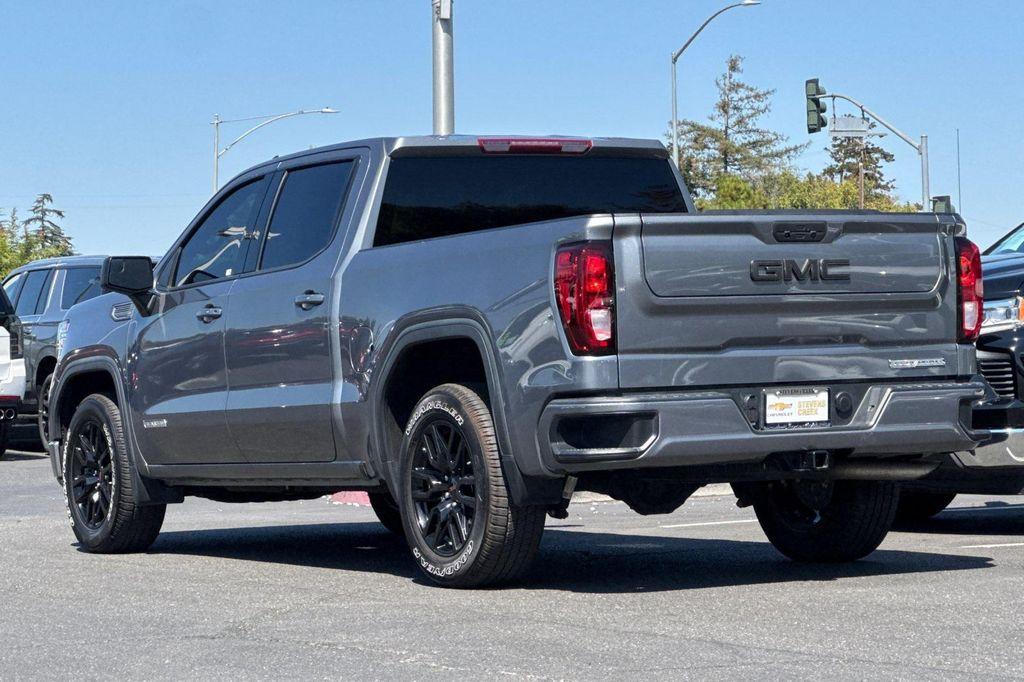used 2022 GMC Sierra 1500 car, priced at $35,295