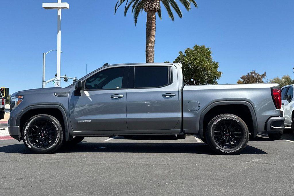 used 2022 GMC Sierra 1500 car, priced at $35,295