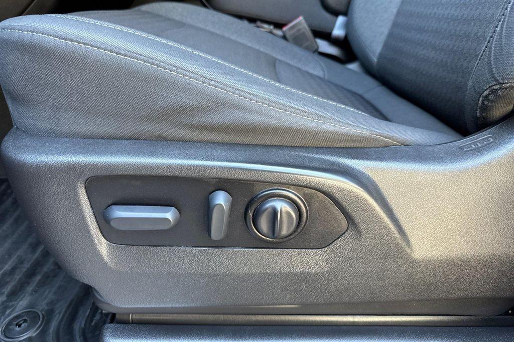 used 2022 GMC Sierra 1500 car, priced at $35,295