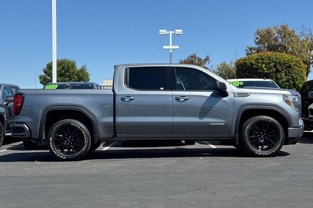 used 2022 GMC Sierra 1500 car, priced at $35,295