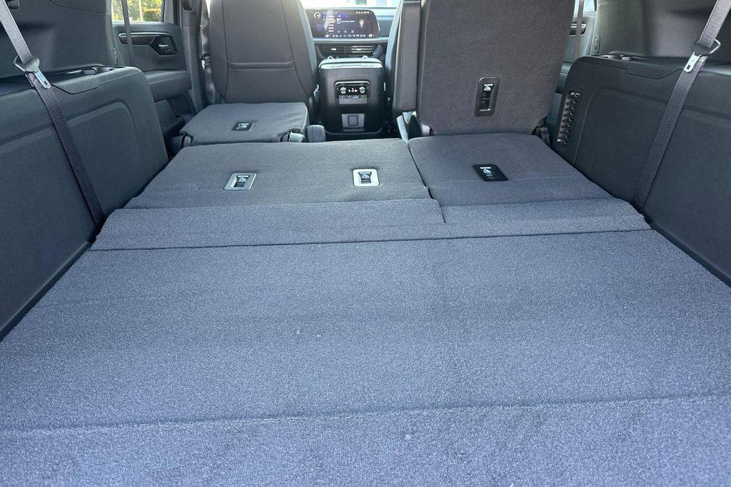 new 2026 Chevrolet Suburban car, priced at $95,730