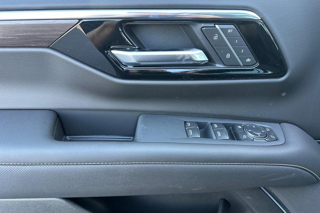 new 2026 Chevrolet Suburban car, priced at $95,730