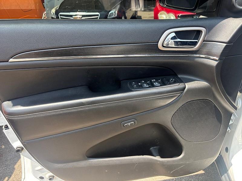 used 2017 Jeep Grand Cherokee car, priced at $15,999