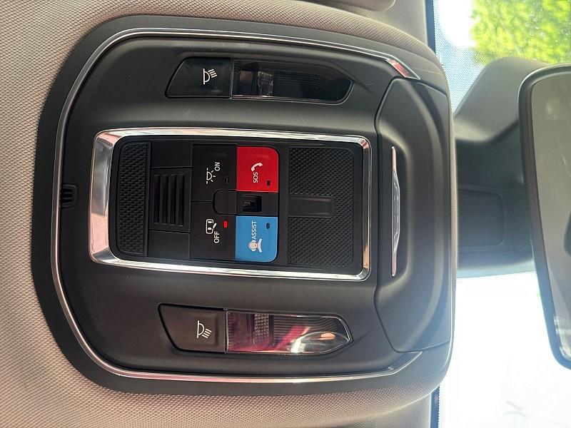 used 2023 Jeep Grand Cherokee L car, priced at $28,995