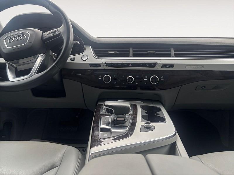 used 2019 Audi Q7 car, priced at $18,999