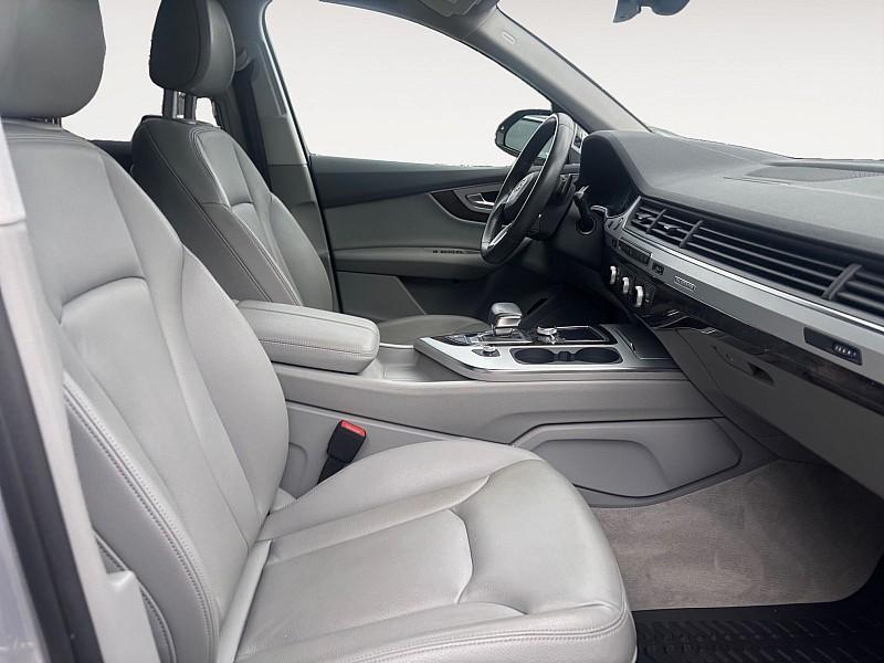used 2019 Audi Q7 car, priced at $18,999