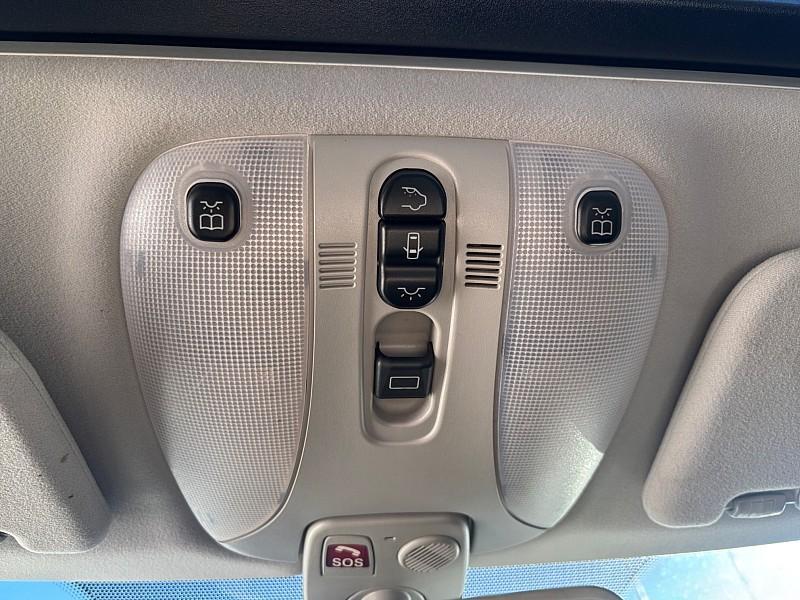 used 2005 Mercedes-Benz S-Class car, priced at $11,999