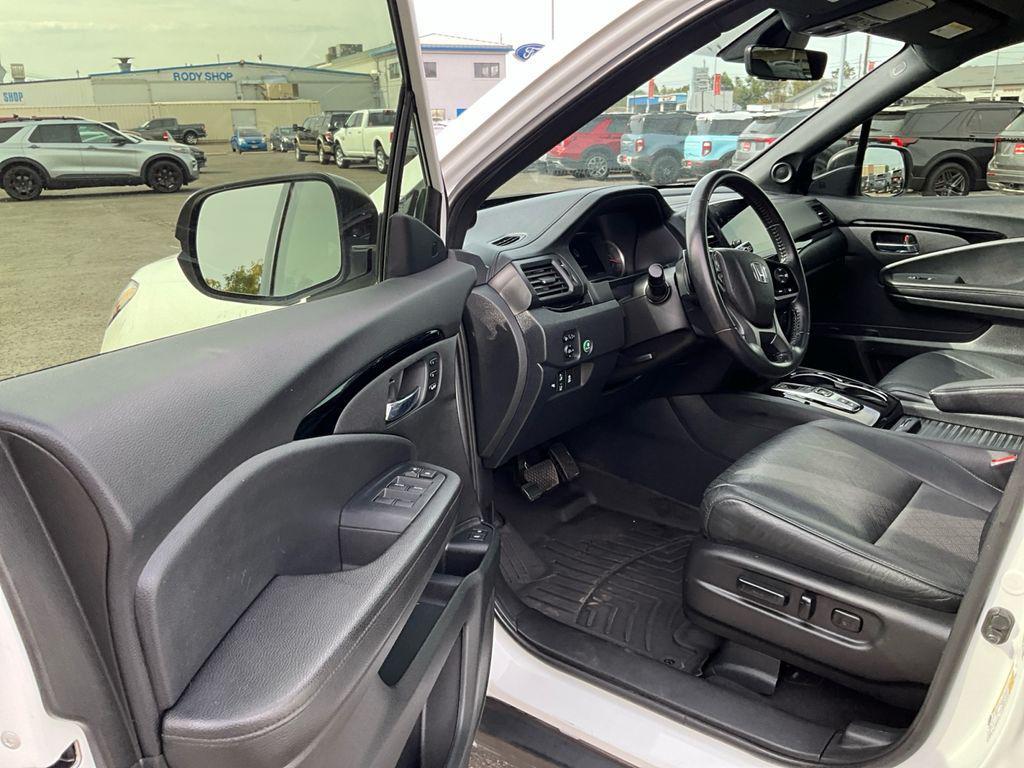 used 2021 Honda Passport car, priced at $32,500